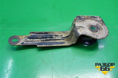 Кронштейн КПП (МКПП) (377399541C) для Volkswagen Pointer с 2004г