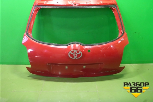 Дверь багажника без стекла (6700502110) для Toyota Auris с 2006-2012г