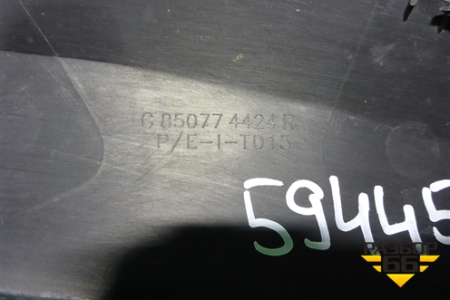 Накладка заднего бампера левая (на арку StepWay) (850774424R) для Renault Sandero с 2013-2022г