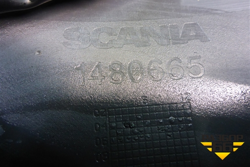 Обшивка стойки лобового стекла правая  (1480665) для Scania  5 P Series с 2004-2016г