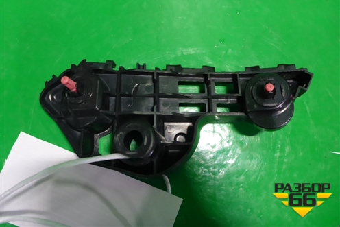 Кронштейн переднего бампера правый (5253533060) для Toyota Camry V70 с 2017г