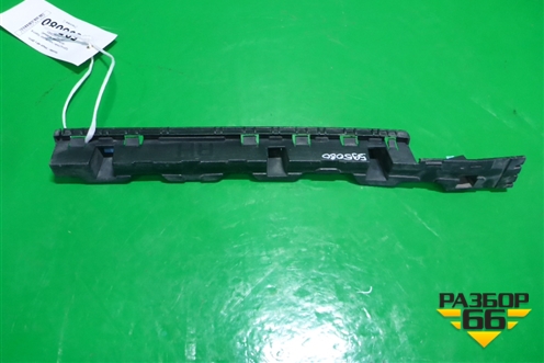 Кронштейн (накладки порога передний правый) (877623Z000) для Hyundai i40 с 2011г