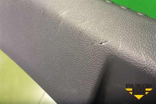 Обшивка багажника на заднюю панель (5JA863485B) для Skoda Rapid с 2013г
