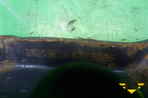 Отбойник капота правый  (1733885) для Scania  5 P Series с 2004-2016г