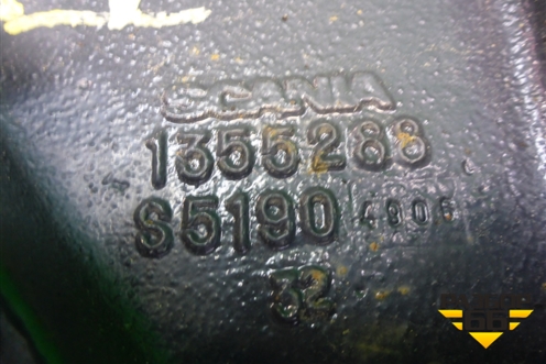 Кронштейн реактивной тяги правый  (1355288) для Scania  5 P Series с 2004-2016г