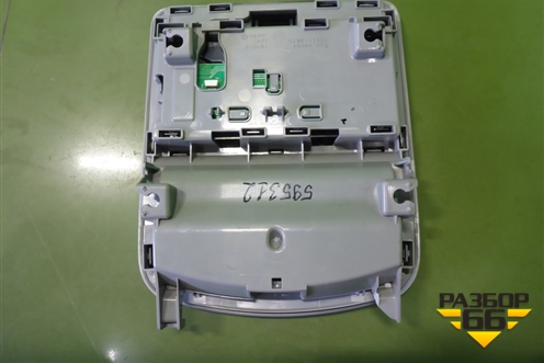 Плафон салонный передний (1D111241G) для Toyota Camry V70 с 2017г