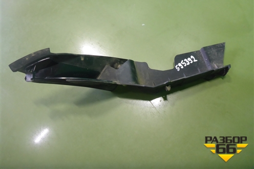 Молдинг лобового стекла правый (нижний) (5386633090) для Toyota Camry V70 с 2017г