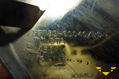 Планка на фару левая (после 2015г) (5318260040) для Toyota Land Cruiser (200) с 2008г