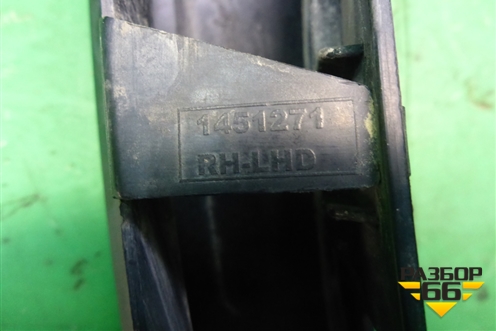 Решетка стеклоочистителей  (правая) (1451271) для Scania  5 P Series с 2004-2016г