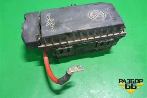 Блок предохранителей подкапотный (13343982) для Opel Astra J с 2009г