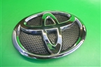 Эмблема в решетку радиатора (7531260050) для Toyota Land Cruiser Prado(150) с 2009г