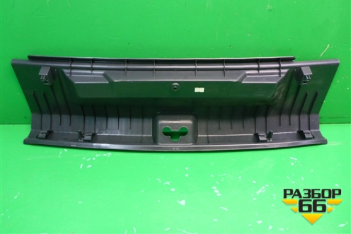 Обшивка багажника на заднюю панель (6RU863459A) для Volkswagen Polo (седан) с 2010г