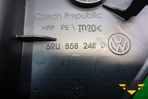 Накладка на торпедо (боковая правая) (6RU858248D) для Volkswagen Polo (седан) с 2010г