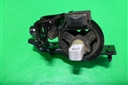 Опора КПП левая (МКПП) (6RF199555H) для Volkswagen Polo (седан) с 2010г
