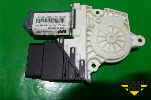 Моторчик стеклоподъёмника задний левый (5K0959703A) для Skoda Octavia (А5) с 2004-2013г