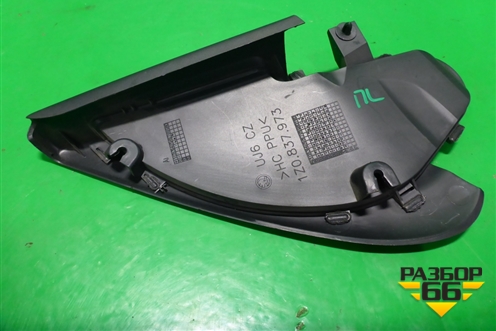Накладка двери передней левой уголок (1Z0837973) для Skoda Octavia (А5) с 2004-2013г