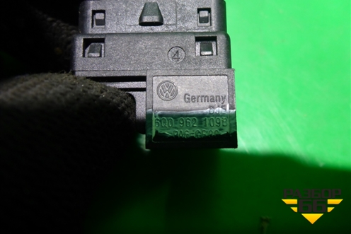 Кнопка (6Q0962109B) для Skoda Octavia (А5) с 2004-2013г