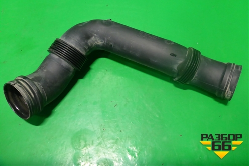 Патрубок воздушного фильтра (1.6л BSE) (1K0129618AJ) для Skoda Octavia (А5) с 2004-2013г