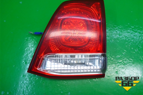 Фонарь задний внутренний правый (до 2012г) (8158160180) для Toyota Land Cruiser (200) с 2008г