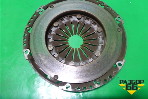 Корзина сцепления (1.6л BSE) (03F141025) для Skoda Octavia (А5) с 2004-2013г