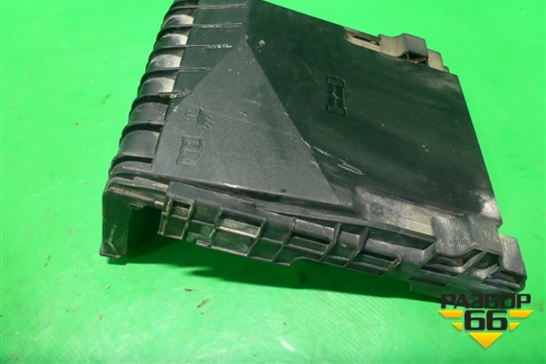 Крышка блока предохранителей (1K0937132) для Skoda Octavia (А5) с 2004-2013г