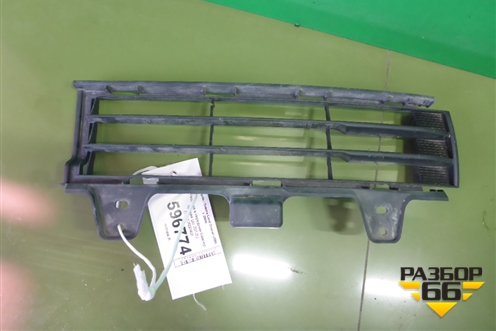 Решетка в передний бампер правая (до 2012г) (5311260040) для Toyota Land Cruiser (200) с 2008г
