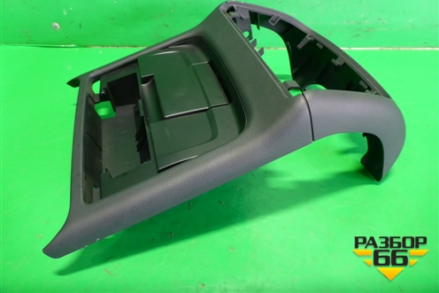 Накладка внутренняя (на подлокотник) (8K0864376) для Audi A4 (В8) с 2007-2015г