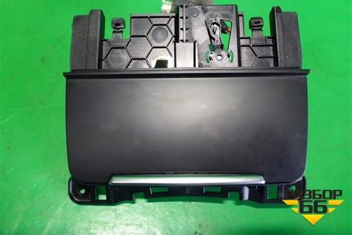 Пепельница передняя (8K0857951) для Audi A4 (В8) с 2007-2015г