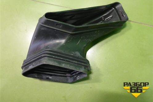 Воздухозаборник воздушного фильтра (8R0129739A) для Audi A4 (В8) с 2007-2015г
