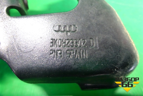 Петля капота правая (8K0823302D) для Audi A4 (В8) с 2007-2015г