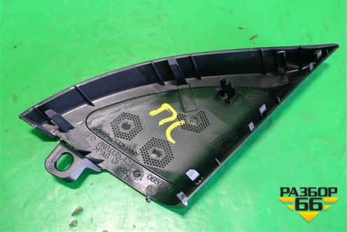 Накладка двери передней левой уголок (8K0035423) для Audi A4 (В8) с 2007-2015г