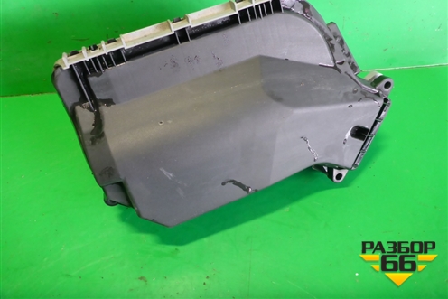 Корпус блока предохранителей (правый руль) (8K2907355D) для Audi A4 (В8) с 2007-2015г