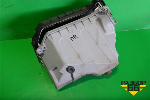 Корпус блока предохранителей (правый руль) (8K2907355D) для Audi A4 (В8) с 2007-2015г