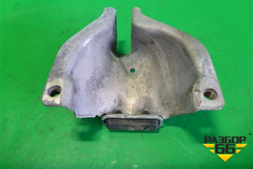 Кронштейн двигателя правый (8K0399060K) для Audi A4 (В8) с 2007-2015г