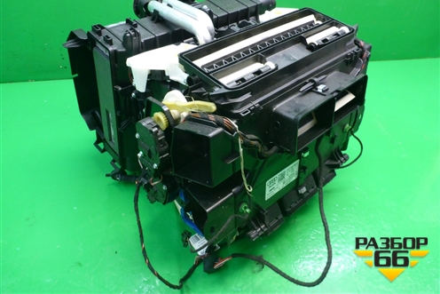 Корпус отопителя (под радиатор правый руль) (8T2820005B) для Audi A4 (В8) с 2007-2015г