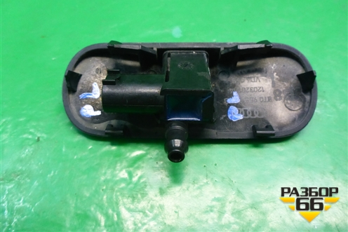 Форсунка омывателя лобового стекла (левая с подогревом) (8T0955987B) для Audi A4 (В8) с 2007-2015г