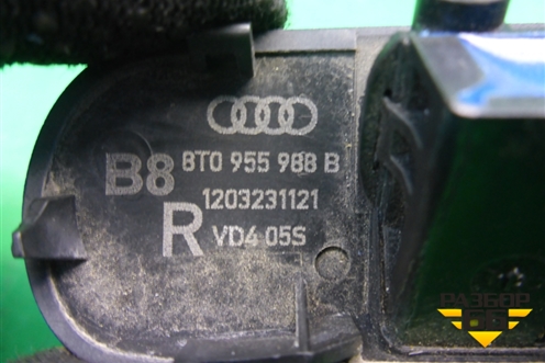 Форсунка омывателя лобового стекла (правая с подогревом) (8T0955988B) для Audi A4 (В8) с 2007-2015г