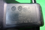 Накладка внутренняя (на заднее сиденье) (8T0887233A) для Audi A4 (В8) с 2007-2015г