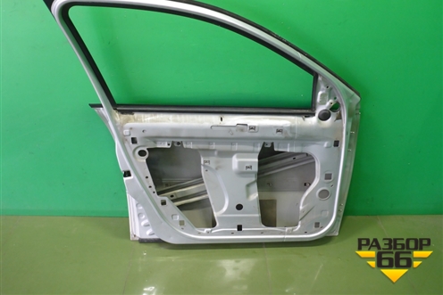 Дверь передняя левая для Renault Megane 2 с 2002-2009г