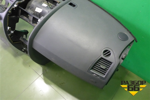 Торпедо с AIR BAG для Renault Megane 2 с 2002-2009г