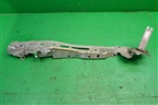 Кронштейн переднего крыла правый (8200268140) для Renault Megane 2 с 2002-2009г
