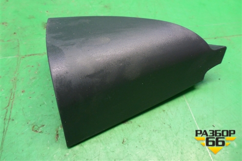 Накладка двери передней правой уголок (8200076240H) для Renault Megane 2 с 2002-2009г