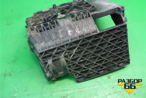 Площадка под аккумулятор (8200467409) для Renault Megane 2 с 2002-2009г