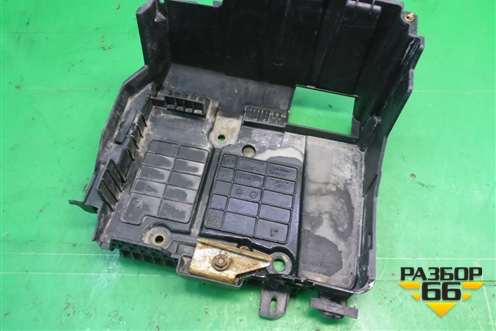 Площадка под аккумулятор (8200467409) для Renault Megane 2 с 2002-2009г