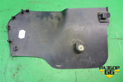 Накладка внутренняя (на консоль правая) (8200079025) для Renault Megane 2 с 2002-2009г