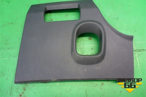 Накладка на торпедо (левая) (8200182566) для Renault Megane 2 с 2002-2009г