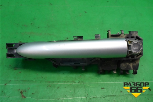 Ручка наружная двери передней левой (8200028463) для Renault Megane 2 с 2002-2009г