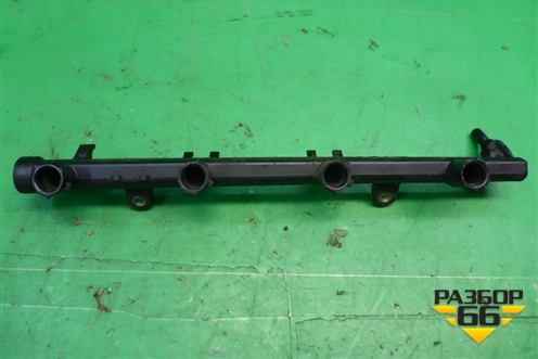 Рейка топливная рампа (1.6л K4MC813) (8200135504) для Renault Megane 2 с 2002-2009г