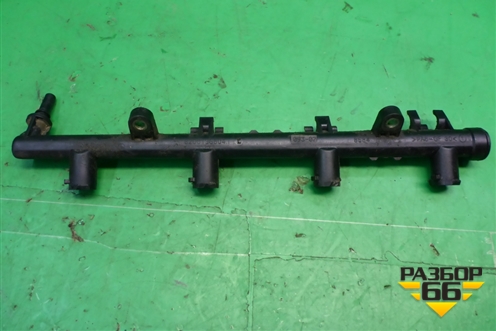 Рейка топливная рампа (1.6л K4MC813) (8200135504) для Renault Megane 2 с 2002-2009г