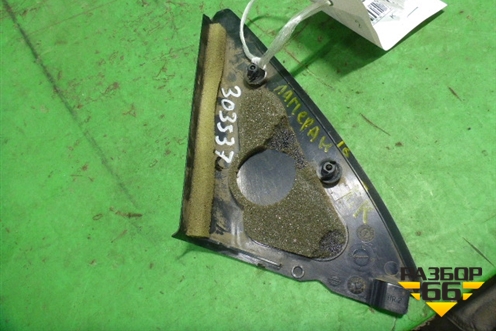 Накладка двери передней правой уголок (80292BN000) для Nissan Almera N16 с 2000-2006г